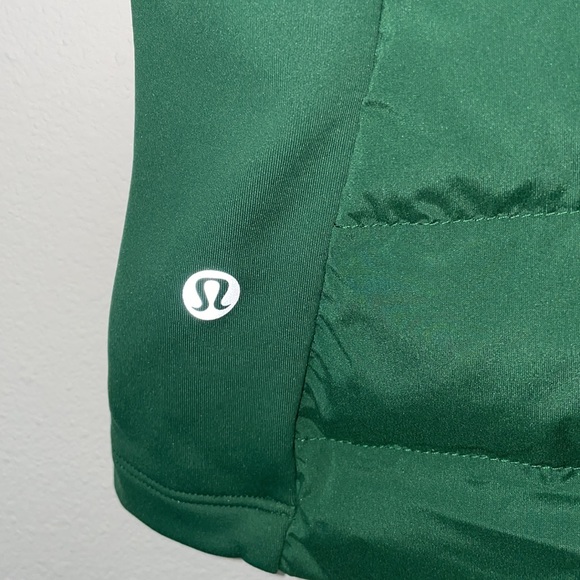 NWT Lululemon Down For It Vest Everglade Green Size 2 - Picture 4 of 16